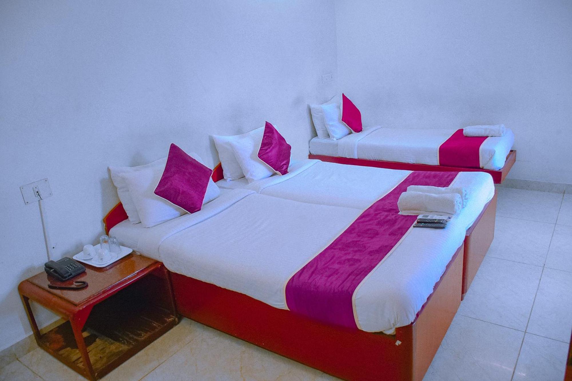 Naksha Tree Hotels Kishore Inn - Koyambedu Chennai Esterno foto
