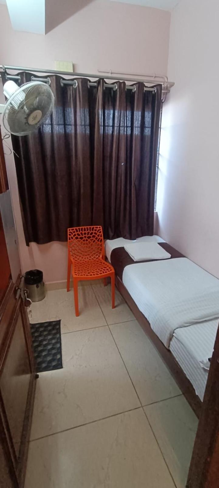 Naksha Tree Hotels Kishore Inn - Koyambedu Chennai Esterno foto