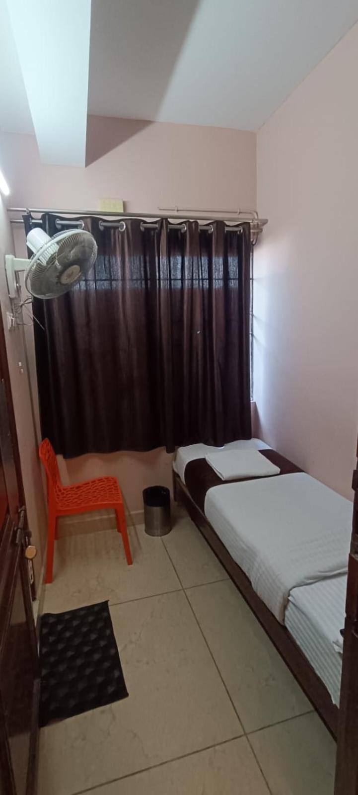 Naksha Tree Hotels Kishore Inn - Koyambedu Chennai Esterno foto